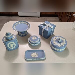 Wedgwood 6 Piece Set
